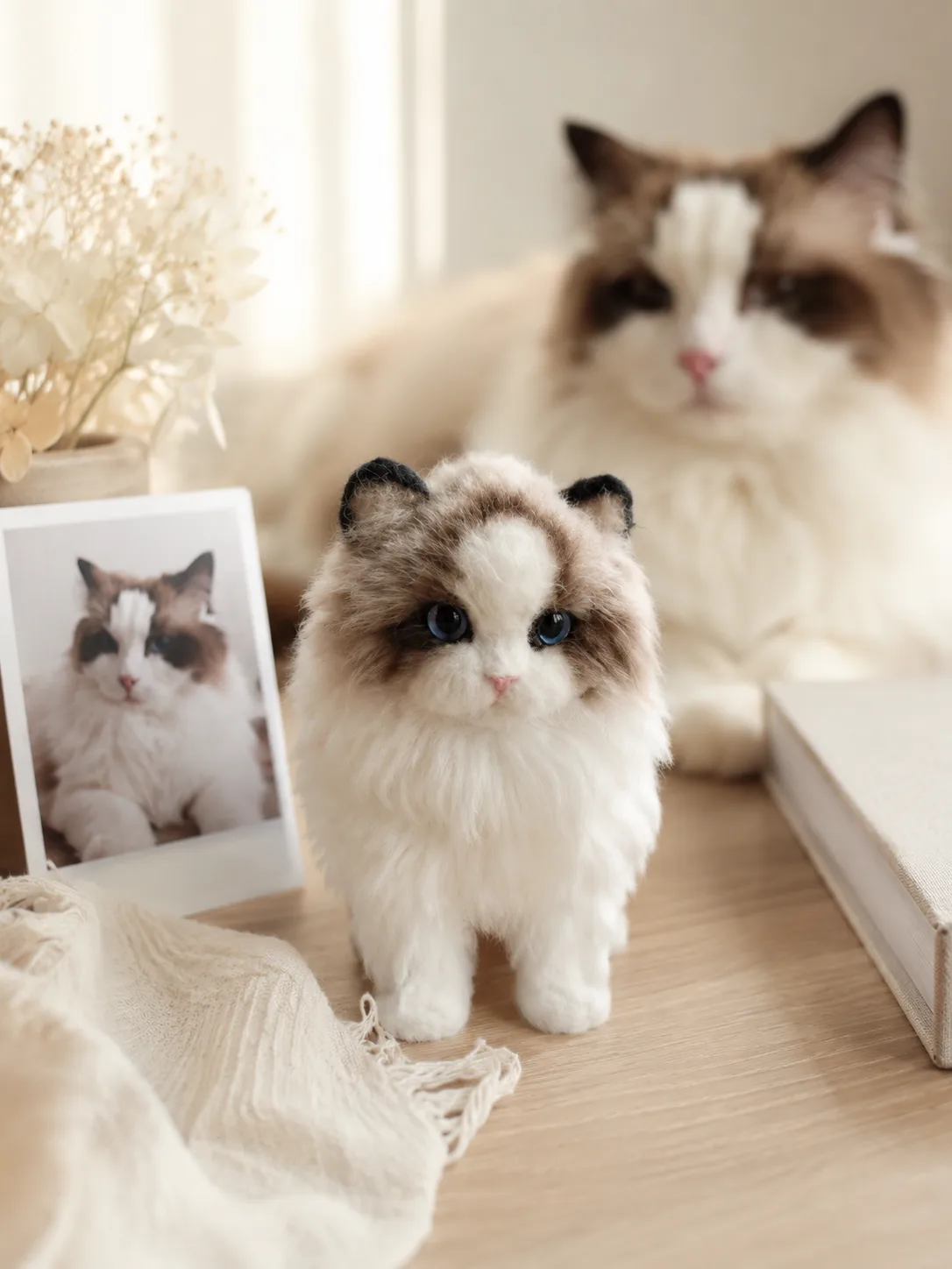 Custom Pet Chenille Portrait Figure by IPAWLIO, personalized pet photo gift for dog and cat lovers